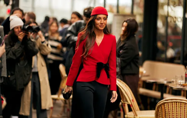 البليزر الأحمر - الصورة من Launchmetrics/Spotlight ©