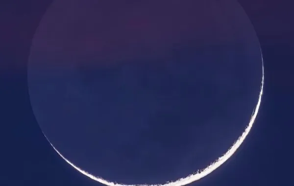 هلال شهر شعبان يُزيّن السماء اليوم