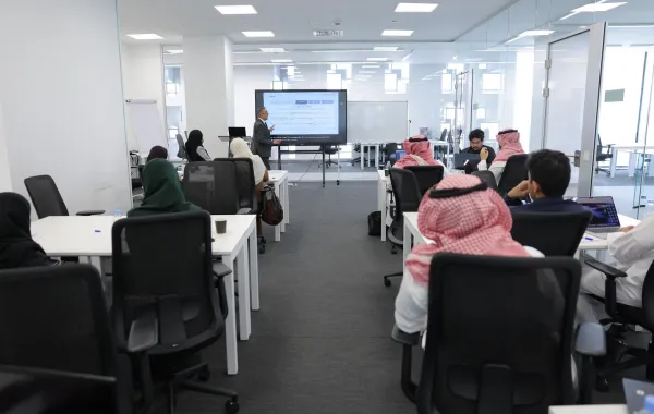 من أولى جلسات البرنامج 