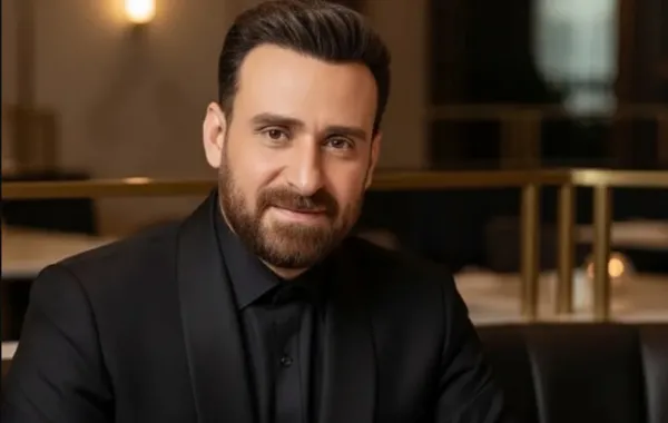 وفاة والدة الفنان نضال الشافعي وتشييع الجنازة اليوم