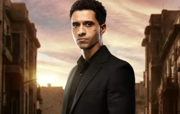 عصام عمر على الملصق الدعائي لبطل العالم- الصورة من المركز الإعلامي للمسلسل