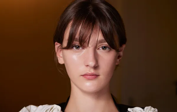 العناية بالبشرة