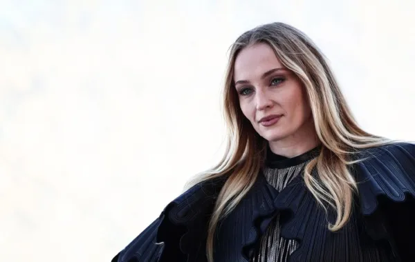 صوفي تيرنر Sophie Turner- مصدر الصورة: Thibaud MORITZ / AFP