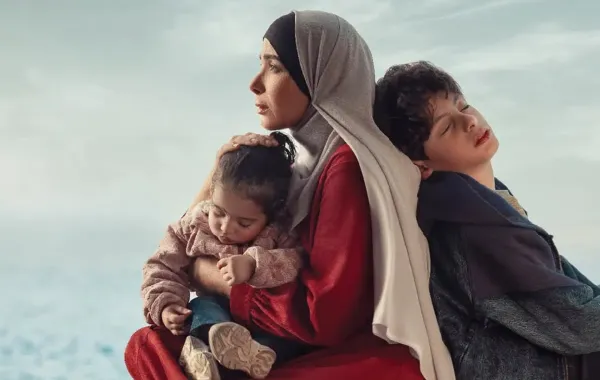 بوستر مسلسل تحت الوصاية- الصورة من حساب منى زكي على إنستغرام