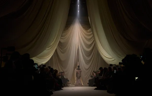 آشي أستوديو.. الأزياء الراقية ربيع وصيف 2026 -الصورة من © Launchmetrics/Spotlight 