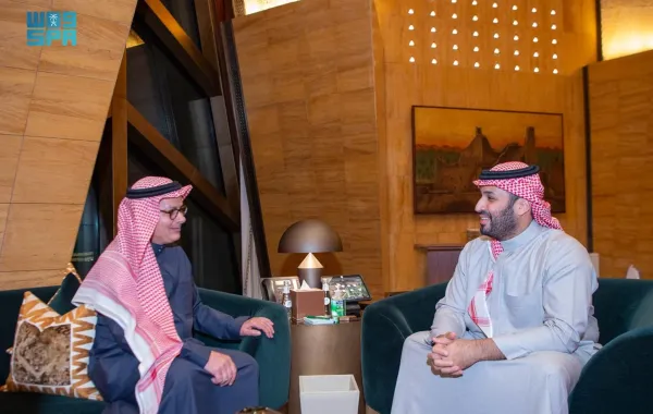 لقاء الأمير محمد بن سلمان، ولي عهد السعودية رئيس مجلس الوزراء والبروفيسور عمر ياغي - الصورة من وكالة الأنباء السعودية "واس"