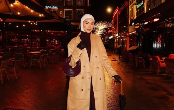 مدونة الموضة دلال الدوب- الصورة من حسابها على انستغرام 