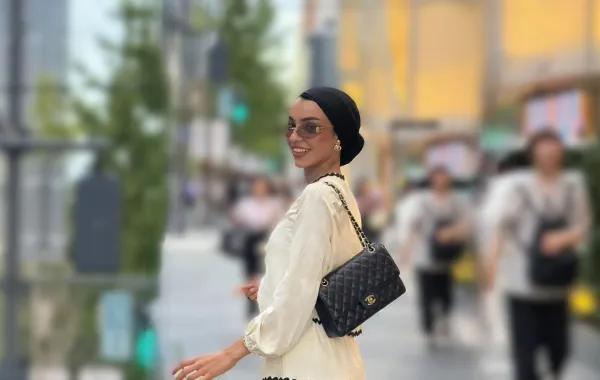 إطلالات محتشمة من زينة عماد- الصورة من حسابها على إنستغرام