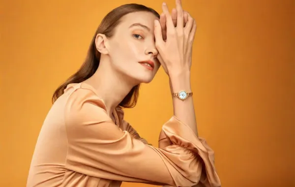 نصائح لاختيار ساعات تناسب لون البشرة- مصدر الصورة: Unsplash by Lola Rose