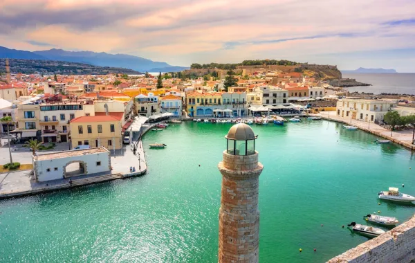 ميناء ريثيمنو القديم في جزيرة كريت