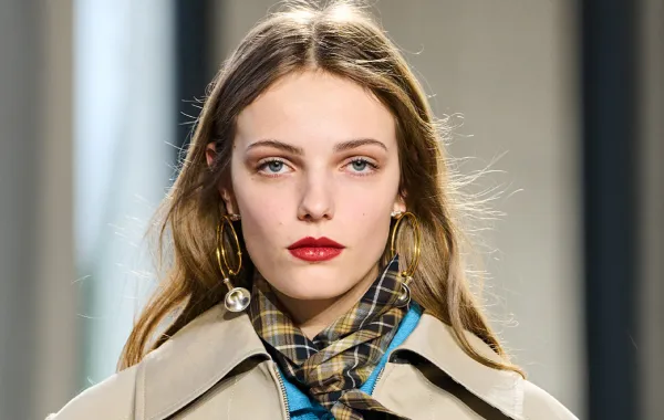 من عرض Patou -الصورة من Launchmetrics/Spotlight©