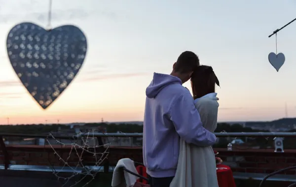 لمناسبة يوم الحب تعرفي على شريك حياتك من الأبراج