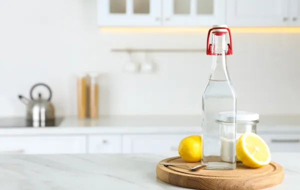 قارورة من الخل