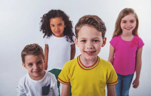 صورة شخصيات أطفال