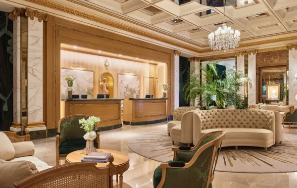اللوبي في فندق ويستمنستر- باريس (الصورة من صفحة hotel_westminster الرسمية على انستغرام)