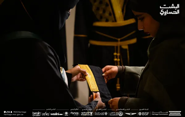 البشت الحساوي يعكس عمق الموروث الثقافي. الصورة من حساب هيئة التراث على منصة x