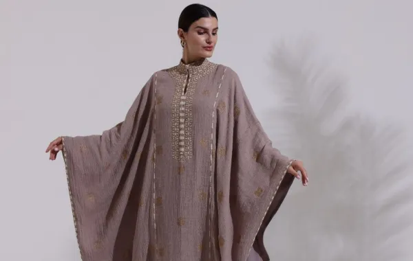 ثوب يستلهم هويته من التراث النجدي 