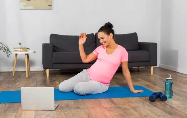 صورة لرياضة الحامل في شهرها الخامس