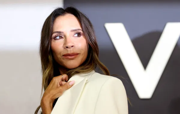 فيكتوريا بيكهام في لندن (Victoria Beckham in London). مصدر الصورة: Adrian Dennis / AFP