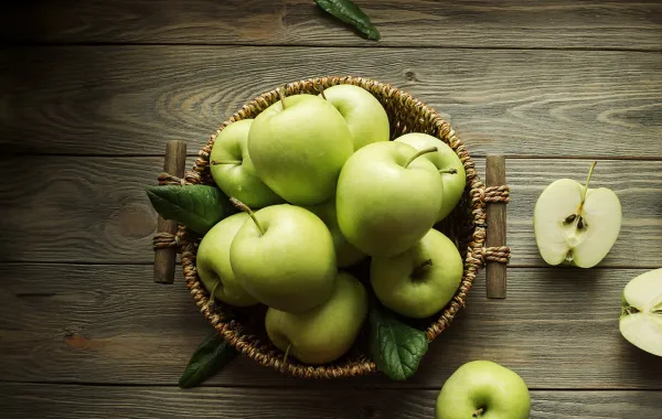 فوائد التفاح في السحور لا تعدّ ولا تحصى