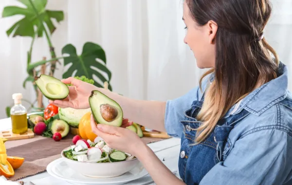 عدم إهمال وجبة السحور أو تخطّيها- المصدر Image By Freepik