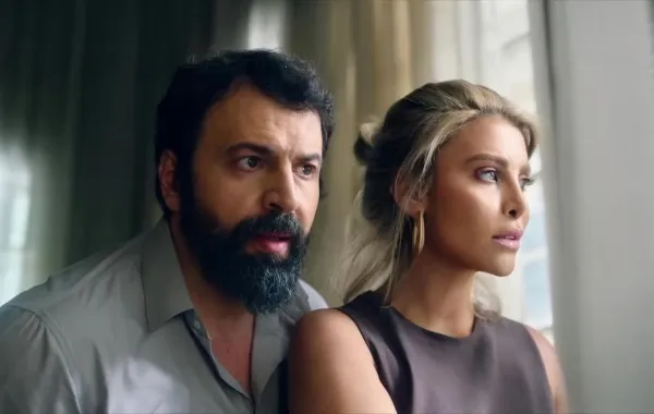 تيم حسن ونور علي في كواليس مولانا - الصورة من صفحتها على انستغرام