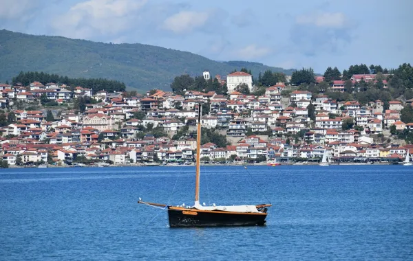 أوهريد تشتهر ببحيراتها الخلابة