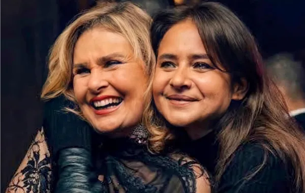 نيللي كريم ويسرا من كواليس مسلسل روز وليلى - الصورة من الشركة المنتجة