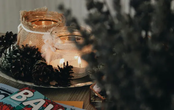 فوانيس مصنوعة من علب زجاج