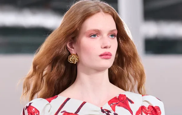 من عرض كارولينا هيريرا- الصورة من الصورة من Launchmetrics/Spotlight©