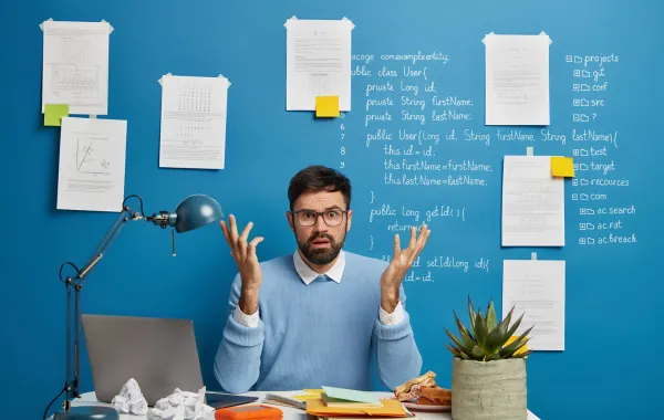 الانضباط النفسي لا يعني القسوة - مصدر الصورة Freepik by wayhomestudio