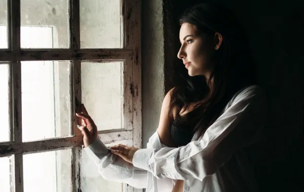 حلم الوحدة والشعور بالعزلة - مصدر الصورة: Freepik by freepic.diller