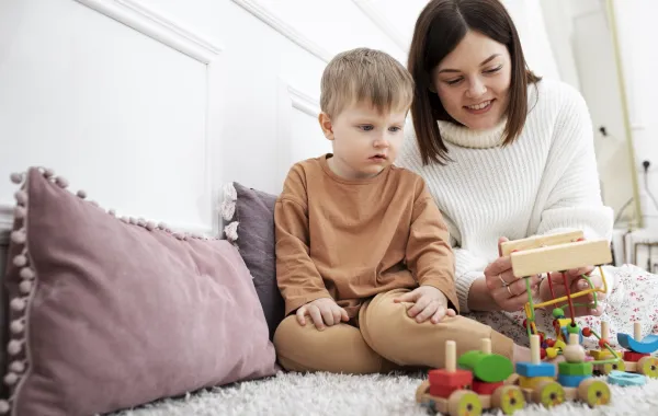 5 علامات تدل على أن طفلك طبيعي- مصدر الصورة: Freepik