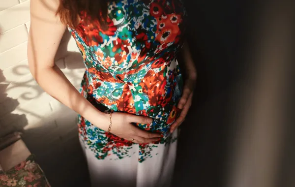 صورة تعبيرية عن الحمل الخفي