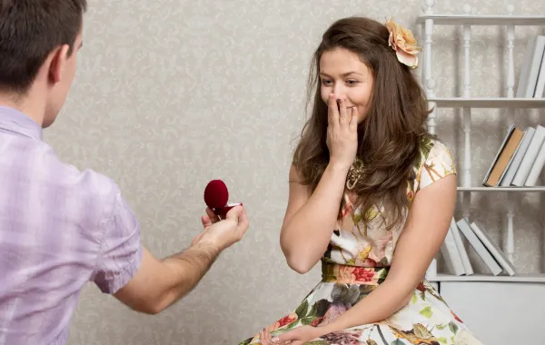 نصائح لنجاح الخطوبة- مصدر الصورة: Freepik by yanalya