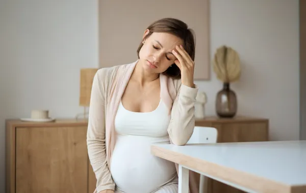 صورة حامل تشعر بالدوخة