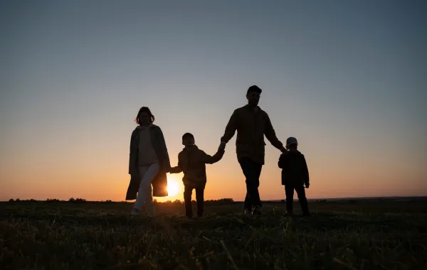  العائلة والروابط الأسرية