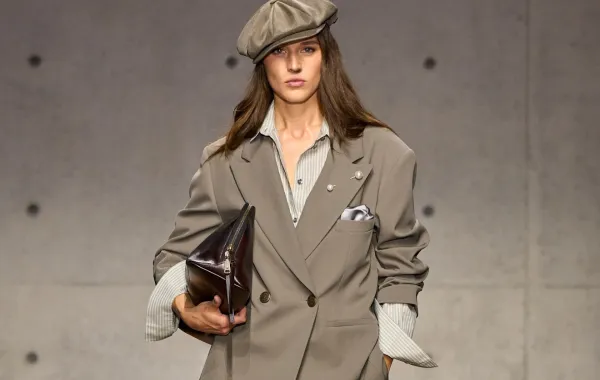  زي من أمبوريو أرماني  Emporio Armani- الصورة من Launchmetrics/Spotlight ©