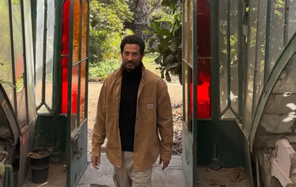 عمرو سعد من كواليس مسلسل إفراج - الصورة من صفحة تارا عماد على انستغرام