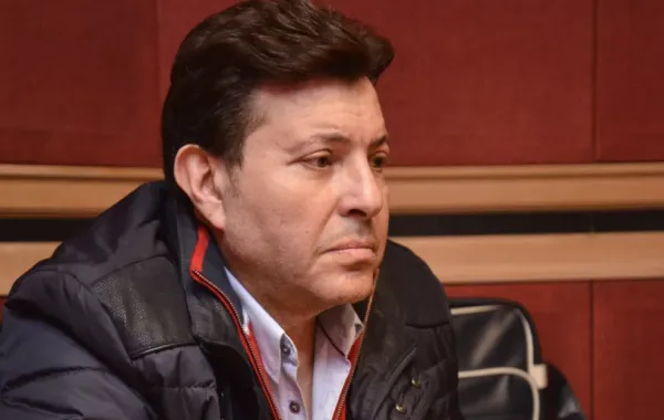 النجم هاني شاكر - الصورة من صفحته الرسمية على فيسبوك