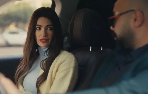 تارا عماد وعمرو سعد من مسلسل إفراج - الصورة من شاشة عرض المسلسل