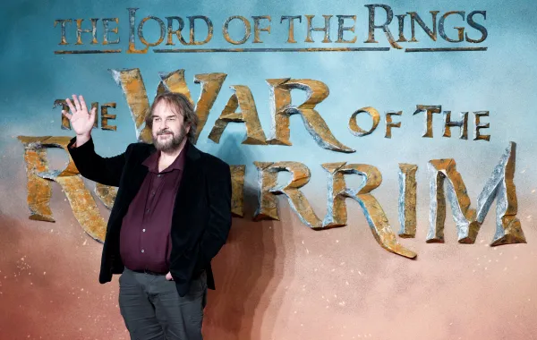 المخرج بيتر جاكسون Peter Jackson- مصدر الصورة BENJAMIN CREMEL / AFP