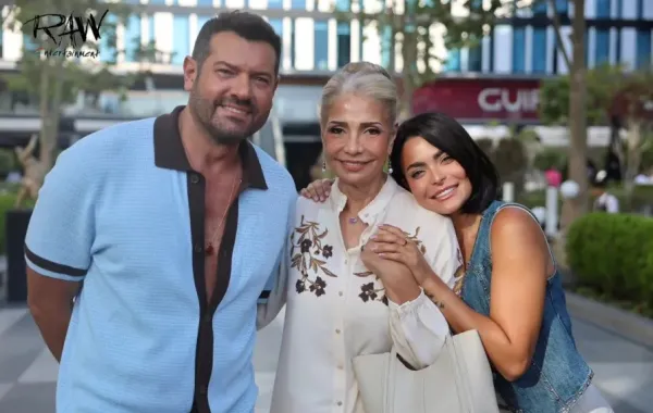 عمرو يوسف وأسماء جلال وسوسن بدر من كواليس السلم والثعبان.. لعب عيال - الصورة من صفحة الشركة المنتجة على فيسبوك