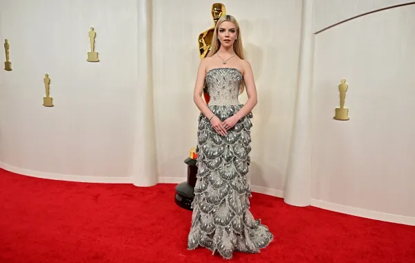 أنيا تايلور جوي Anya Taylor Joy في حفل جوائز الأوسكار بدورته الـ 96 - (مصدر الصورة: Frederic J. Brown / AFP)
