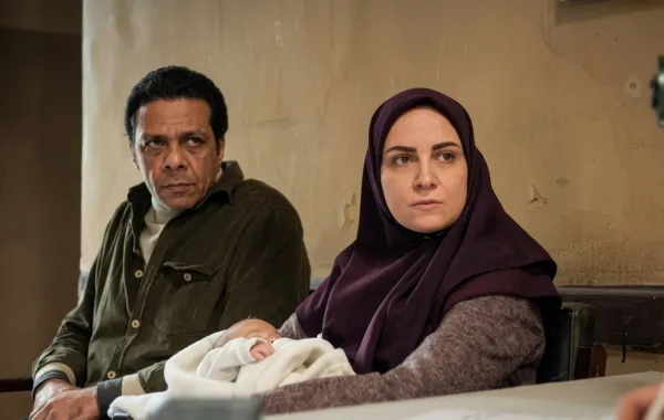 ريهام عبد الغفور وحمزة العيلي - الصورة سكرين شوت من حلقات مسلسل حكاية نرجس