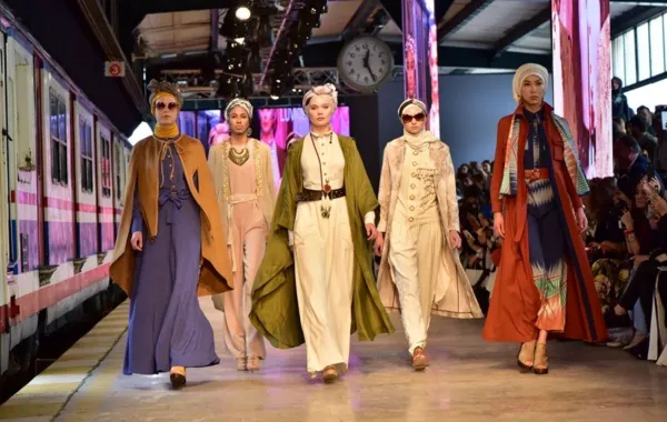 يضم أسبوع باريس للموضة المحتشمة 2026 مجموعة مختارة من المصممين