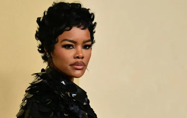 تيانا تايلور خلال حضور حفل غداء المرشحين لجوائز الأوسكار الـ98 Teyana Taylor attends the 98th Oscars Nominees Luncheon (Photo by Frederic J. Brown / AFP)