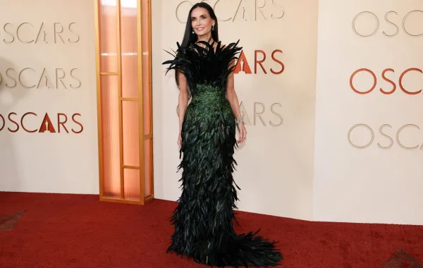 ديمي مور Demi Moore في حفل توزيع جوائز أوسكار 2026. مصدر الصورة: ANGELA WEISS / AFP