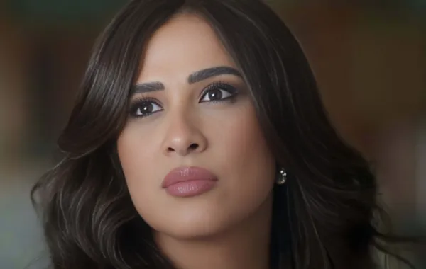 ياسمين عبد العزيز- الصورة من صفحتها على فيس بوك