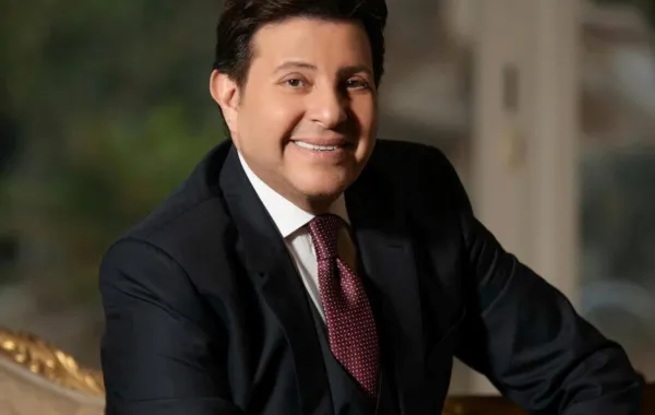 هاني شاكر - الصورة من صفحته الرسمية على الفيس بوك